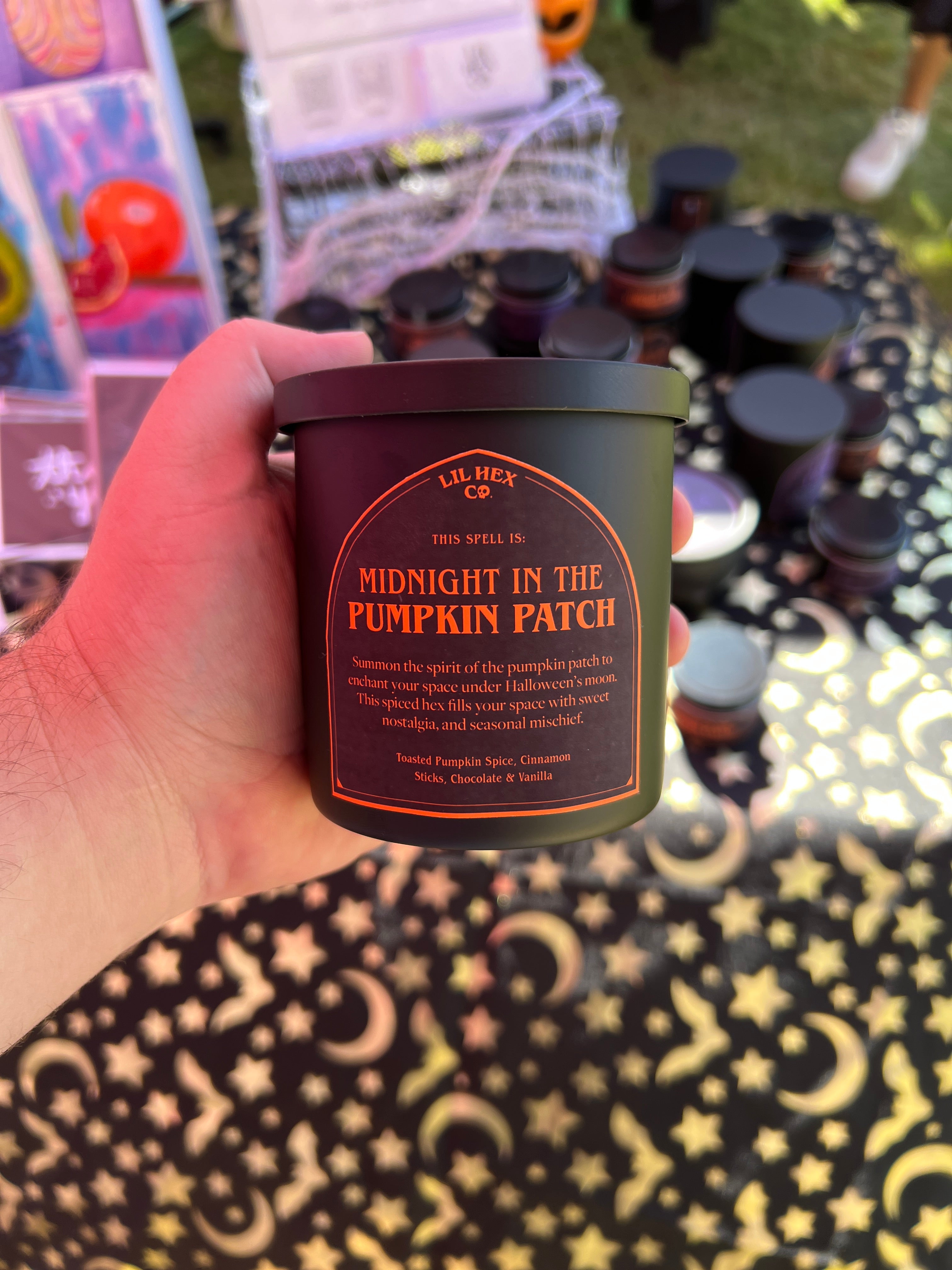 Summon the spirit of the pumpkin patch to enchant your space under Halloween's moon. This spiced hex fills your space with sweet nostalgia, and seasonal mischief.